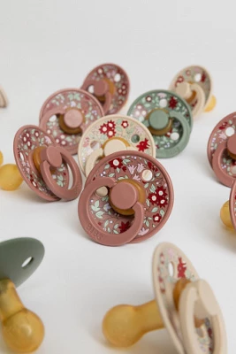 Набор пустышек латексных BIBS Liberty Colour, 2 шт. - Chamomile Lawn - Woodchuck Mix, 0+ мес.