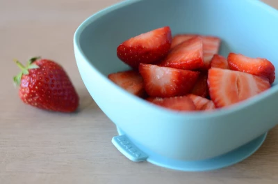 Набор посуды: 2 тарелки, стакан, ложка Coffret repas silic Beaba