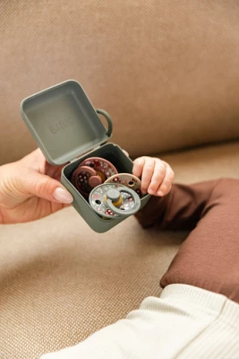 Набор пустышек латексных BIBS Liberty Colour, 2 шт. - Chamomile Lawn - Woodchuck Mix, 6+ мес.